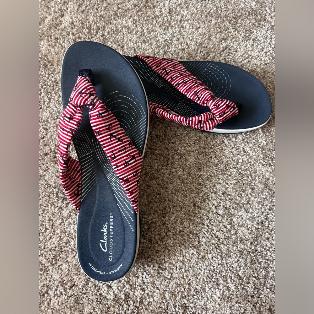 Clarks Women's Cloudsteppers size 10